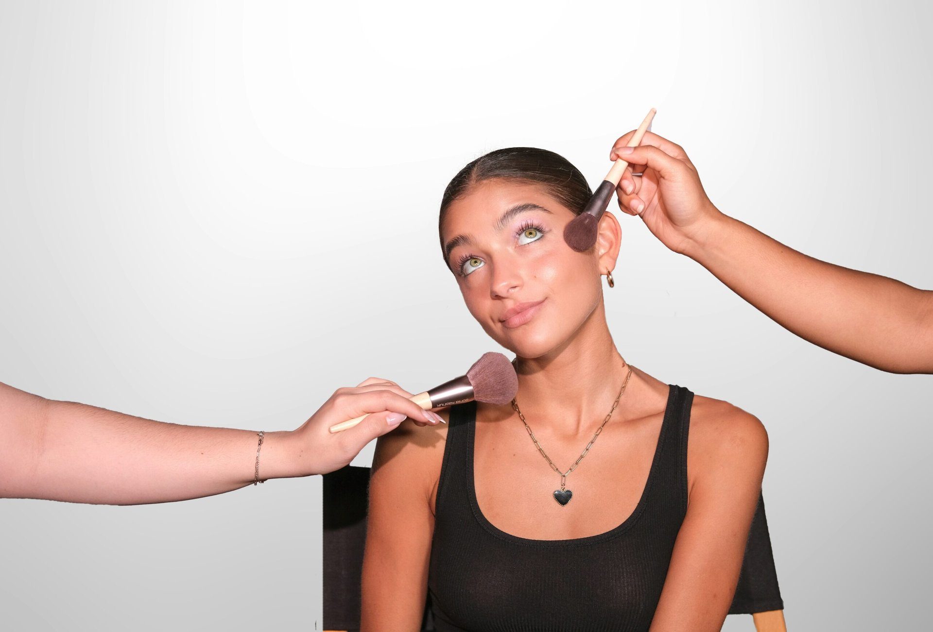 Make-up für verschiedene Hauttöne: Essen Sie richtig!