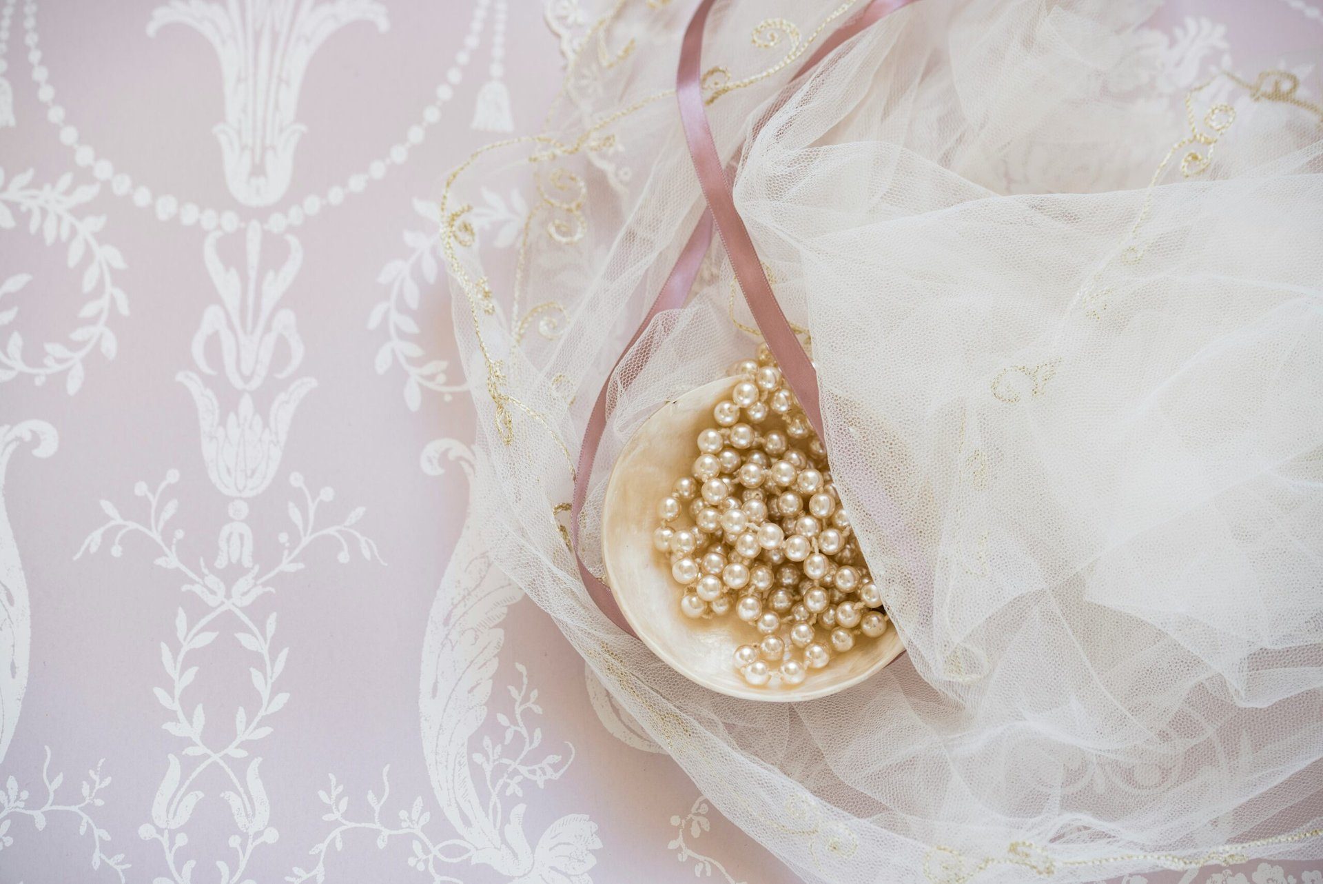 Perlenschmuck Essen: Elegante Accessoires für besondere Anlässe