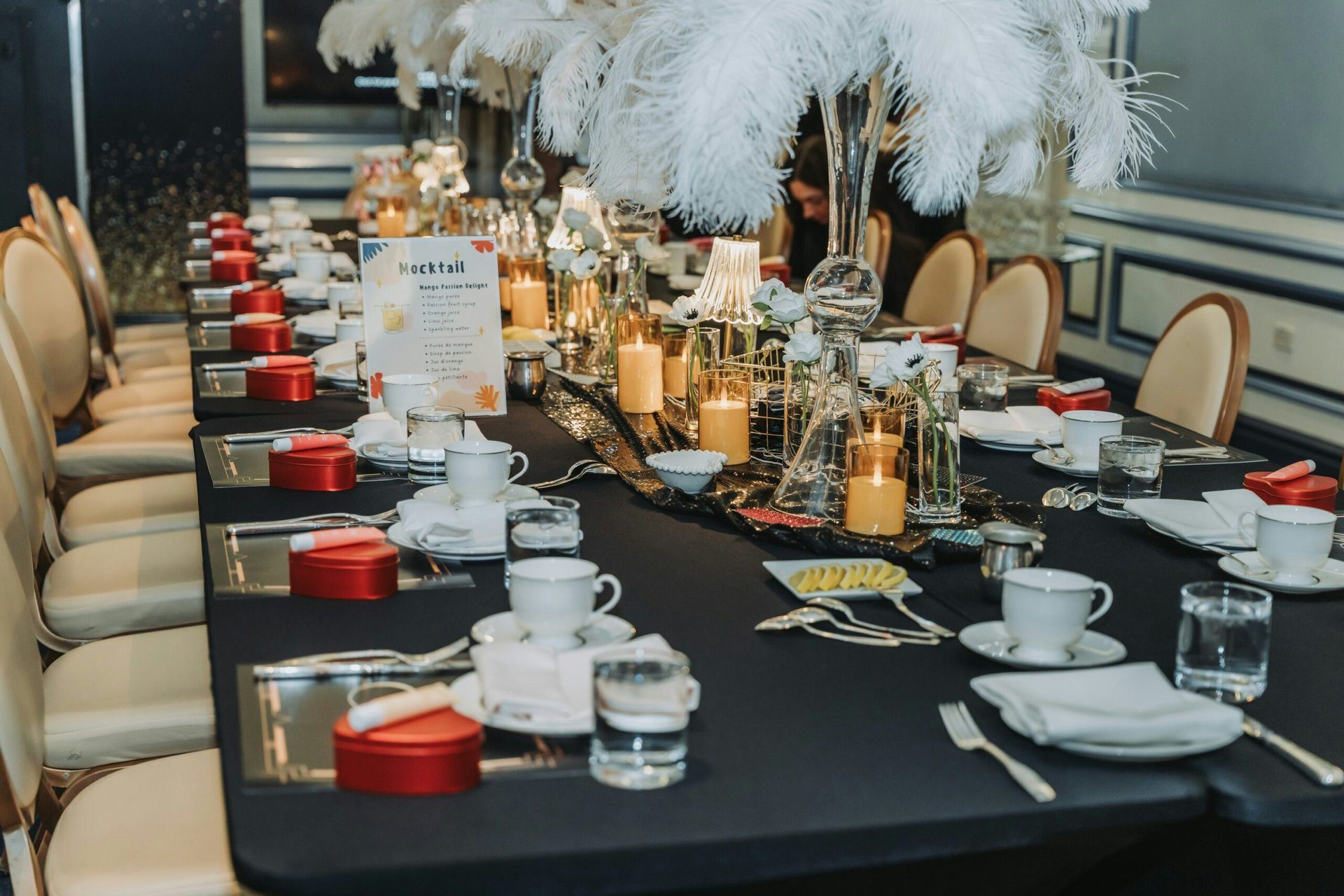 Wie man ein Dinner-Party-Menü plant: Essen planen und vorbereiten